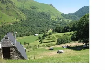 Image de Bergerie aménagée en vallée d'Ossau à Béost