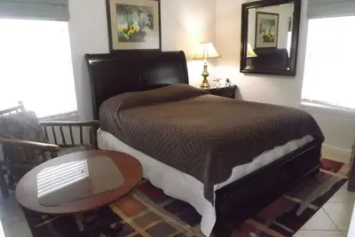 Image de Prix aussi bas que 77 $ / N. Vérifiez vos dates et voyez Toutes ce que vous obtenez!