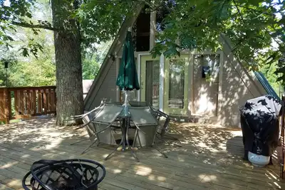 Image de Détente au bord du lac près de la marina, du parc et de la ville