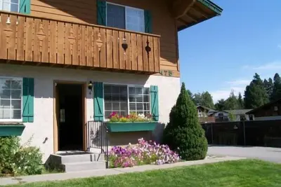 Image de Mon Alpine Lieu: Spacieux condo à quelques minutes de marche de Leavenworth