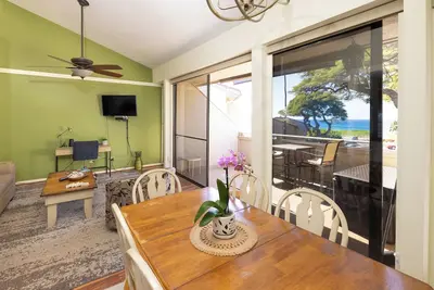 Image de Vue du dernier étage sur l'océan! Options de location de voiture!