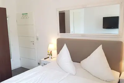 Image de Nieb City Apartment KurfĂĽrstendamm - 3 chambres 3 salles de bain