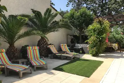 Image de Air Conditioned Detached Villa 3 Mins Walk Beautiful Medieval Town Aigues Mortes