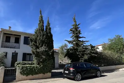 Image de Charmante maison de vacances avec un beau jardin dans le midi.