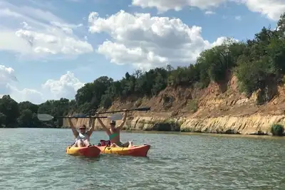 Image de Whispering Winds on the River ~ Locations de vacances à Aggieland