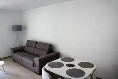 Image de Grde Appt 31m2 Centre 50m Plage&Port Wifi Clim Classé 2 étoiles