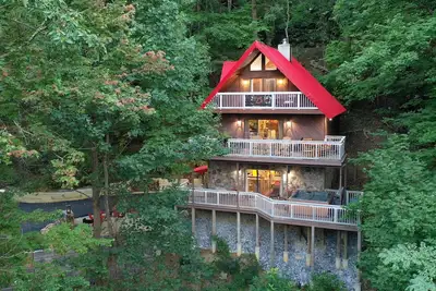 Image de B4 summer special - 2 Kings / + Hot Tub, Fp, Randonnée - 9 personnes - Goldilocks Haven