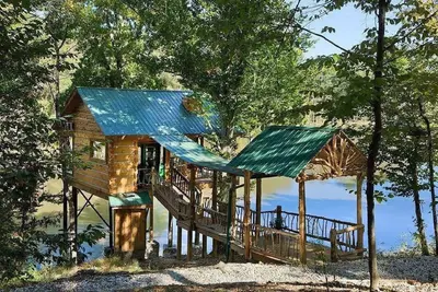 Image de 1 Chambre 1 Bain, Arbre-Cabine Par Un Lac PRIVÉ De 20 Acre