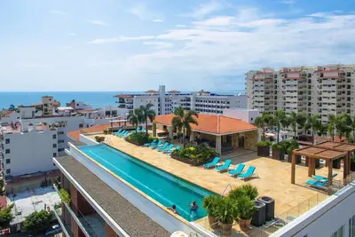 Une oasis pour tous vos sens - Piscine de 50 mètres et vue imprenable, au cœur du Pv