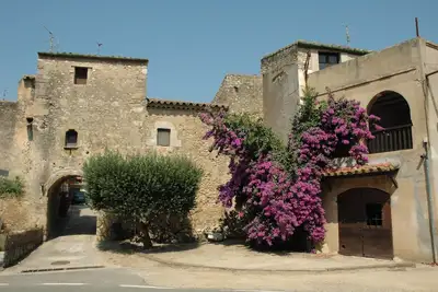Image de Cal Secretari, maison de campagne du XVIIe siècle à Vilaür, à 15 km de plages de la Costa Brava