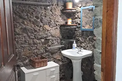 Image de Casa Rural Aborigen Bimbache Canary style house with original lava bathroom