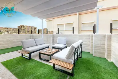 Image de Luxury Home With Terrace