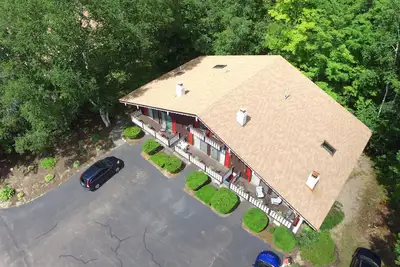 Image de Récemment mis à jour! Marchez vers Story Land! ! Super endroit! WiFi / Tv / Ac et piscine! !