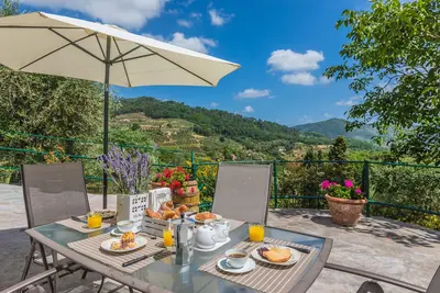 Image de Maison Margherita sur la colline avec vue (Tenuta Bellosguardo)