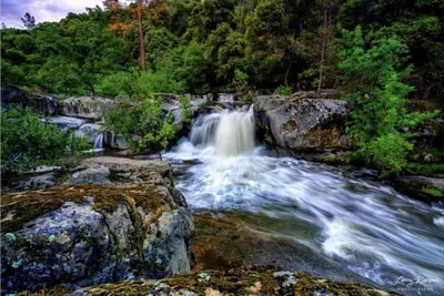 Image de Propriété riveraine avec cascades près de Yosemite et Bass Lake