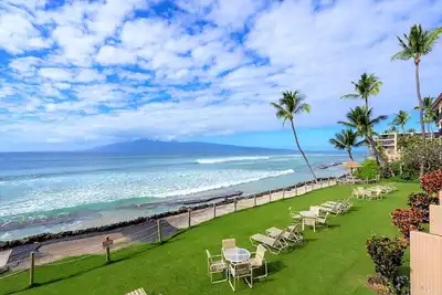 Image de Grand Emplacement, Vue Imprenable Sur L'OCÉANFRON, 140 $ / Nuit Pour Les Ouvertures De Mai!