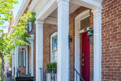 Image de Luxe élégant dans le quartier historique - Propriété incroyable!