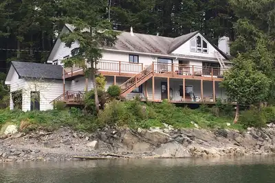 Image de Plage Devant avec baignoire chaude!
