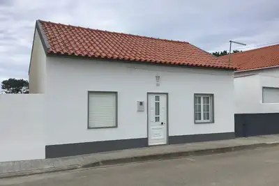 Image de Belle maison loin de chez eux.