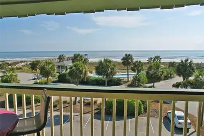 Image de Oceanfront 1 Br Isle of Palms Condo - Vues époustouflantes du 3e étage