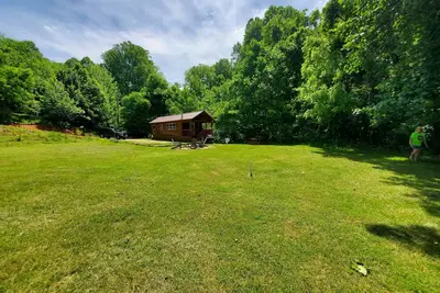 Image de Lazy Daze Cozy Cabin! 5 minutes à Cherokee ou Bryson City.