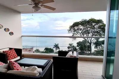 Image de Cadre et équipements de luxe à des prix incroyables directement sur la plage