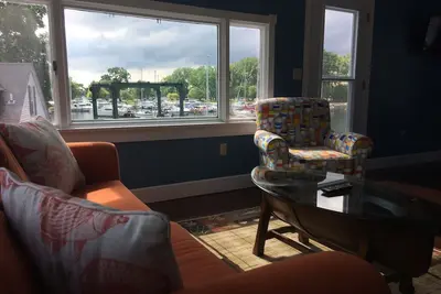 Image de Kayaks, promenades en bateau, dîner et boissons! Tout ce qu'il faut pour profiter de Seneca Lake