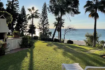 Image de Beach Front House. Accès direct à la plage