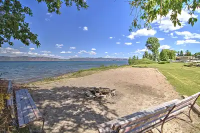 Image de Chalet au bord du lac situé au coeur du lac Bear!