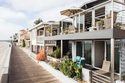 Image de Belle maison face à l'océan / la plage