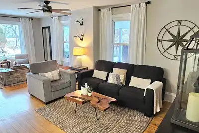 Image de Charmante maison East Side-Marquette pratique pour la plage, Nmu et l'hôpital