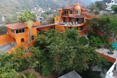 Image de Orange Sunsets, Vues sur l'océan, Lush Paysage, Total Privacy