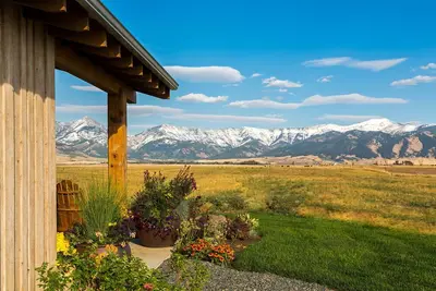 Image de Ross Creek Cabin # 5 / Vues spectaculaires sur les montagnes