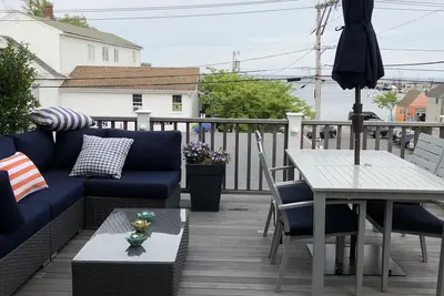 Image de Magnifique Townhome de luxe 2bd / 2ba / 2pkg avec terrasse spectaculaire et vue! ! !