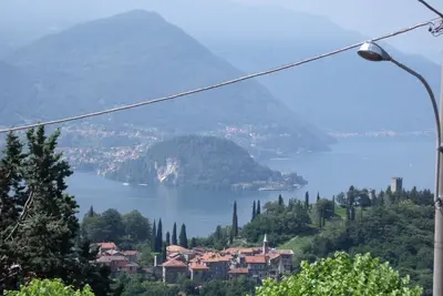 Image de Apartmente avec vue sul le Lac de Come et jardin