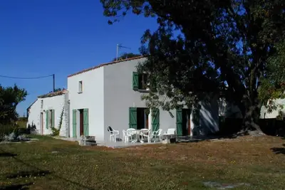 Image de Grande maison avec jardin au calme pour 6 personnes