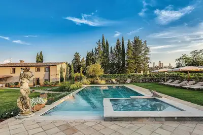 Image de Villa Iris San Gimignano Luxe 6 Chambres En Suite, Piscine, Spa, Espace Physique