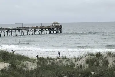 Image de Gone Fishing Ocean Front! ! ! En bas