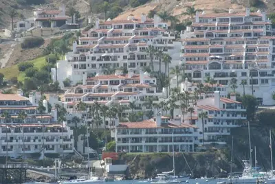 Image de Magnifique Vue Mer Hamilton Cove Condo Avec voiturette incluse.