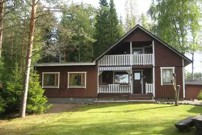 Image de Maison de vacances de luxe / Mökki en Finlande directement sur le lac - catégorie 5 étoiles (*****)