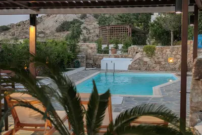 Image de Villa luxueuse et spacieuse avec piscine privée, superbe vue îles de la mer Égée