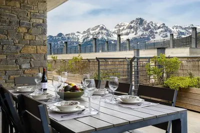 Image de Grande maison avec piscine, paddle, vues magnifiques, wifi gratuit - Promotion été