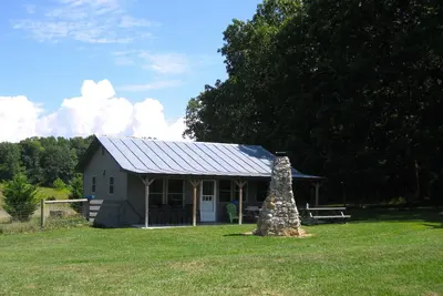 Image de Cabine Windymile à louer près de Lexington Va. Lexington Va Cabin Rental.