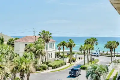 Image de Nouveau Meuble * Ouverture De L'Automne * Pet Friendly, * Salon Et Parapluie Gratuit