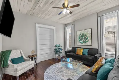 Image de Maison soigneusement conçue dans un quartier calme - côté gauche<br> Jz Locations De Vacances
