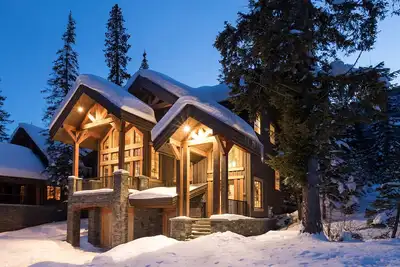 Image de Ski week-end, réunion de famille, mariage ou voyage dans un parc national, nous avons tout!