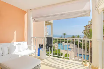 Image de Nouvelle 1ère ligne: Wifi, A / C, radiateurs élect. et parking. Pour l'hiver et l'été