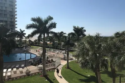 Image de Belle Marco Island Beach Front Condo, vue sur l'océan. Jours 9 et 10 gratuits - septembre