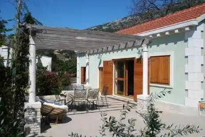Image de Juste une maison tout à fait charmante dans la planche à voile paradis de l'Adriatique