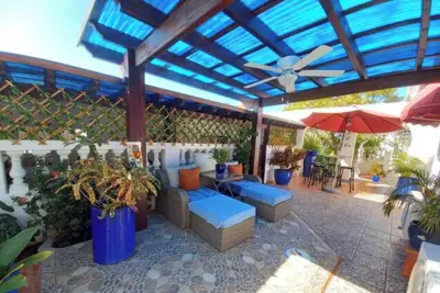 Image de Appartement confortable à distance de marche de Palm Beach